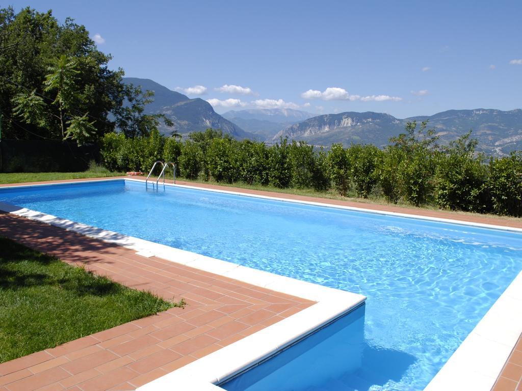 Belvilla By Oyo Villa Insieme San Valentino in Abruzzo Citeriore ภายนอก รูปภาพ